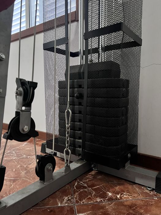 Máquina Completa de Musculação – Treino de Corpo Inteiro
