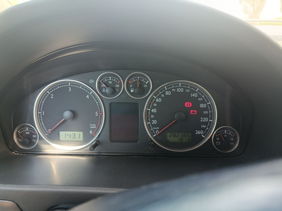 VW Sharan ( diesel)