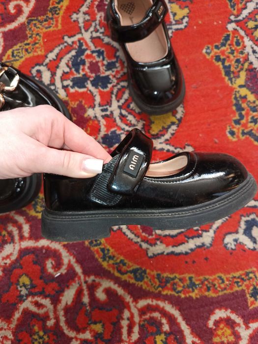 Туфлі на дівчинку