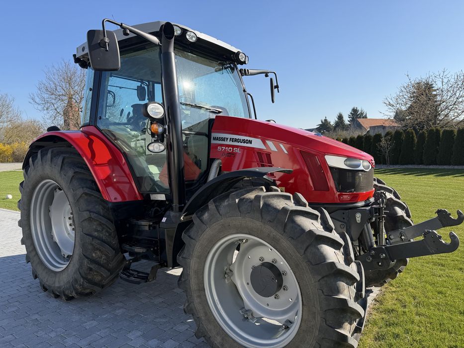 Massey Ferguson 5713 SL  2017  JAK NOWY | Pierwszy  właściciel | Automat | Amortyzacja osi | Przedni TUZ | Bogata wersja