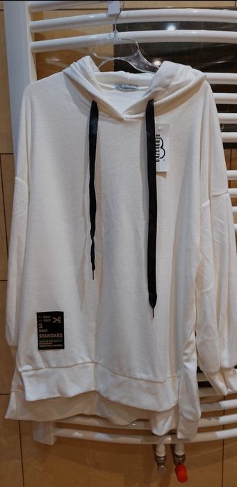Nowa bluza oversize śmietanka