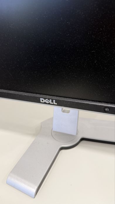 Dell UltraSharp 1908FP