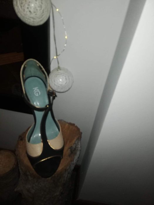 Szpilki Kurt Geiger