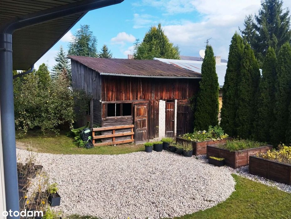 Parterowy dom z ogrodem i garażem w bryle – Wasilków, ścisłe centrum