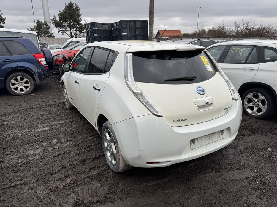 Nissan Leaf 2014r, elektryk, Anglik z kluczykami