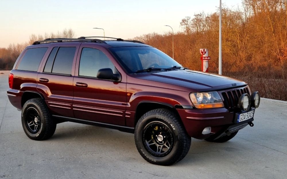 Привіт, продаю чудовий Jeep Grand Cherokee 1999 року випуску з двигуном 2,7 літра. автомобіль в ідеальному стані двигун коробка ходова перевірена та обслужена