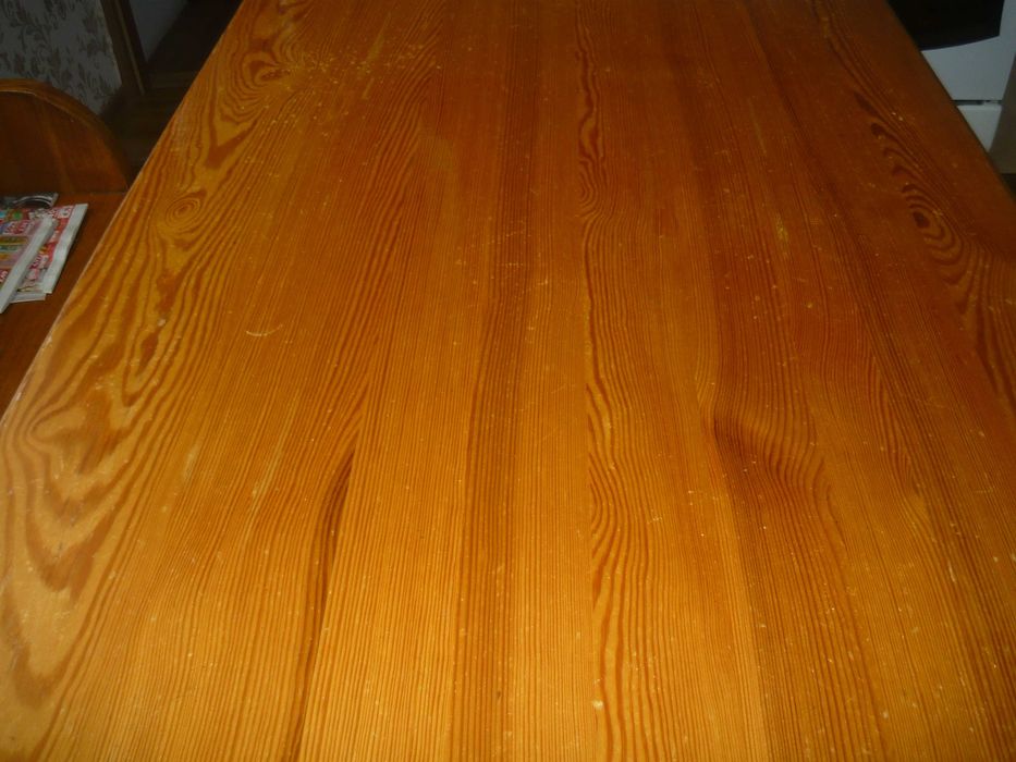 Sprzedam stół drewniany z ławą