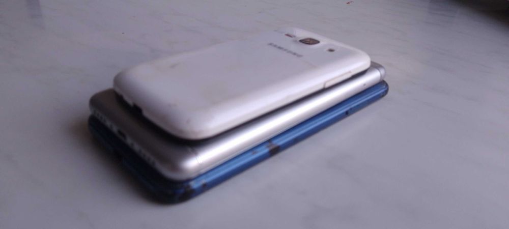 Продам 3 телефони