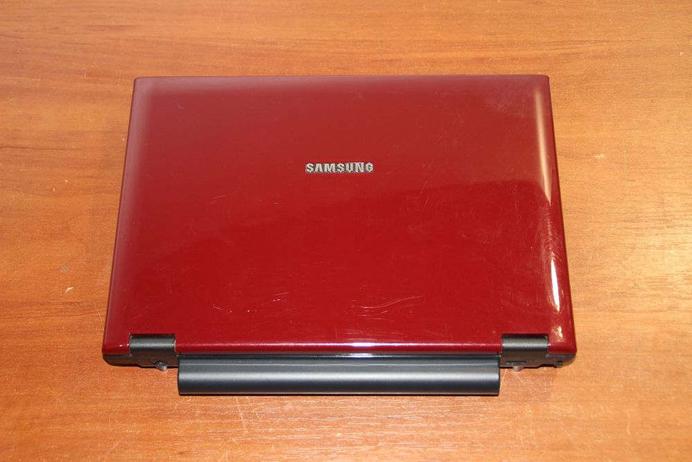 Ноутбук Samsung Q45 C2D T7250 2.0GHz/2Gb/160Gb/GeForce 8400M/12.1"