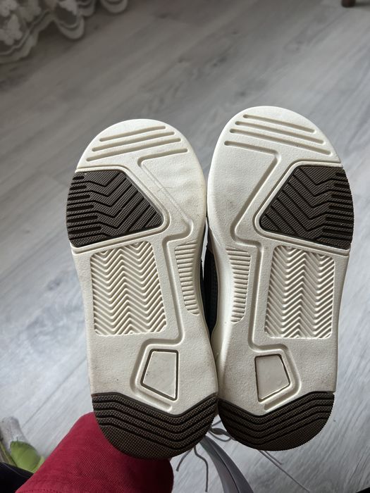 Кросовки sinsay