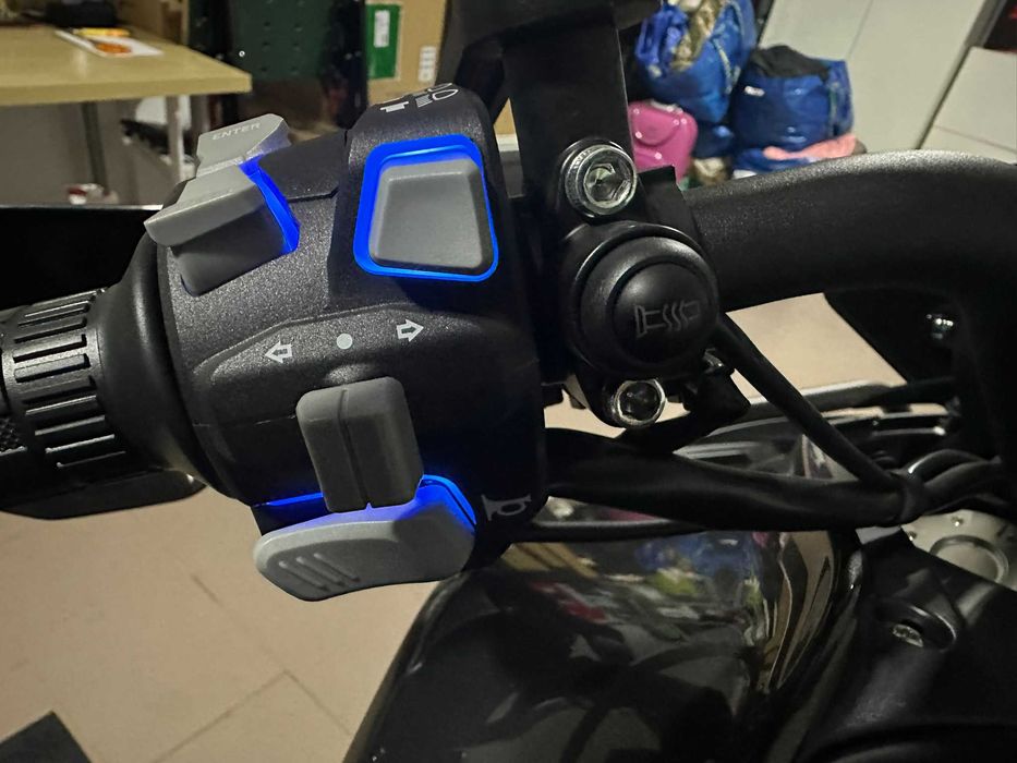 Benelli TRK 702 – 2025 – 7.805 km – Garantia de fábrica
