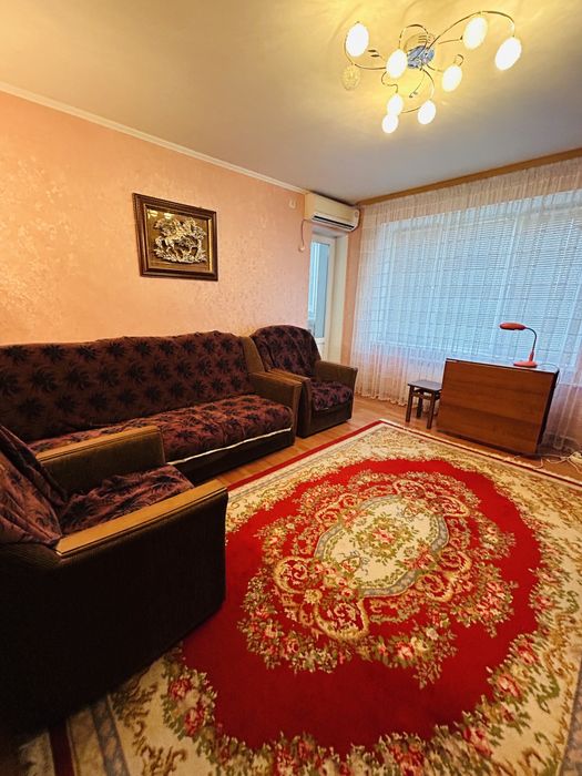 Продаємо 2 кімн. квартиру Героїв Маріуполя Мебльована