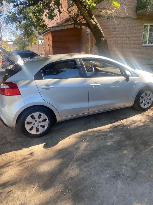 Легкова машина Kia Rio