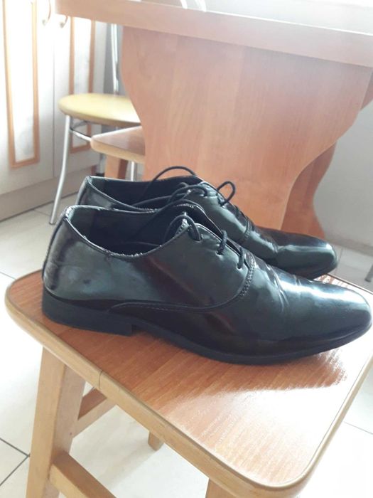 Buty męskie lakierki firmy ,, MEMPHENIS one ''