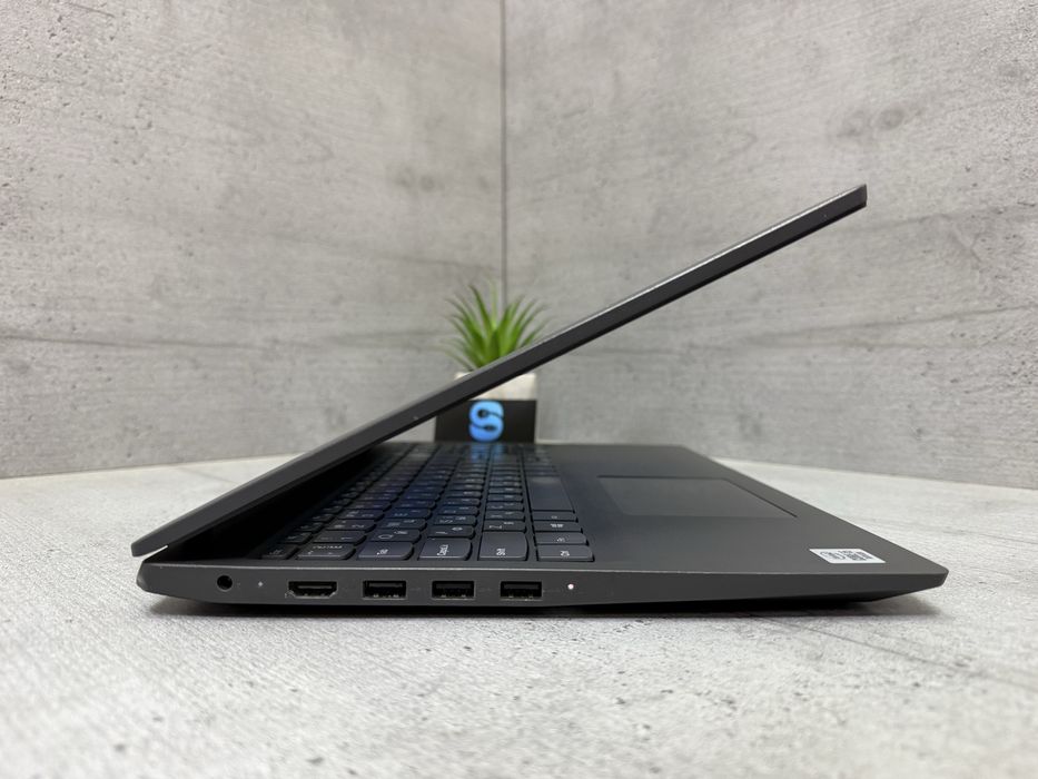 Стильний ноутбук Lenovo V15-iil/i5-1035G1/12gb ddr4/15.6" FullHD/240gb ssd