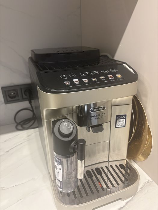 Кавомашина De’Longhi Magnifica Evo