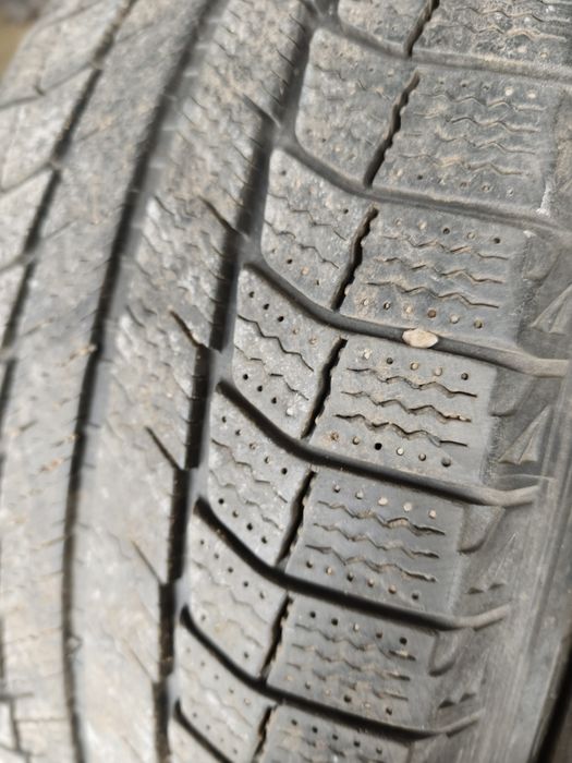 шини Michelin Latitude x-ice 235/55/19 зима