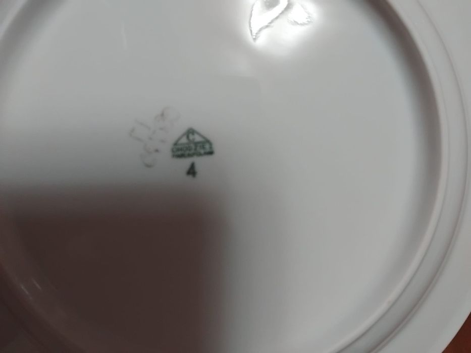 Talerze obiadowe po 10 sztuk