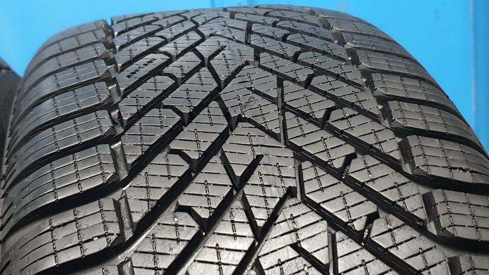 225/45 R18 Markowe opony zimowe Pirelli! Rok 2023