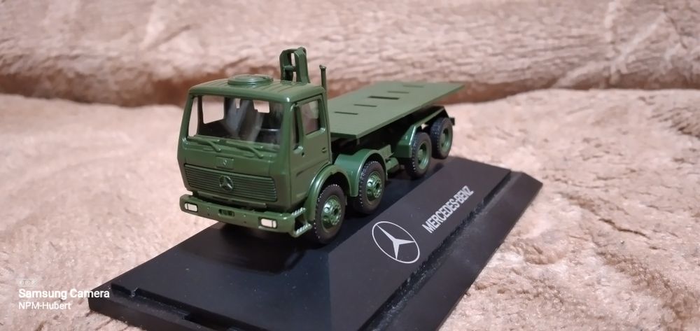 Mercedes NG Bundeswehr 1:87 Mercedes Dealer edition