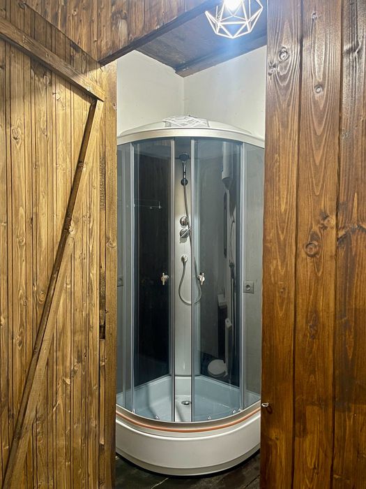 Історичний цегляний будинок біля Олеського замку (Львівська область)