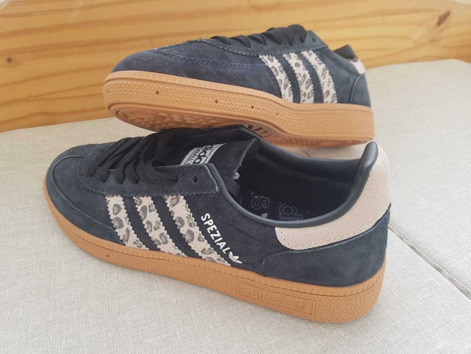 Ténis Novos com etiqueta Adidas 38 Preto baço