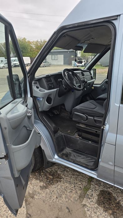 Продам форд транзит,Ford TRANSIT.2.4 дизель.Пасажир 8+1