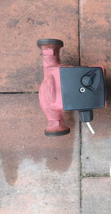 Pompa Obiegowa Centralnego Ogrzewania c.o. Grundfos UPS 25-40