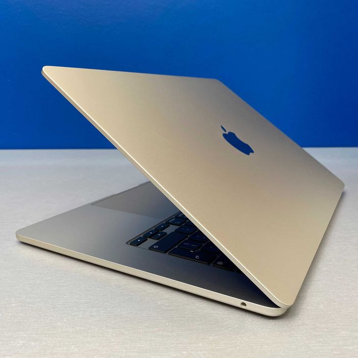 Apple MacBook Air 15.3" | 2025 | M4 10-Cores | 16GB | 512GB | Starlight