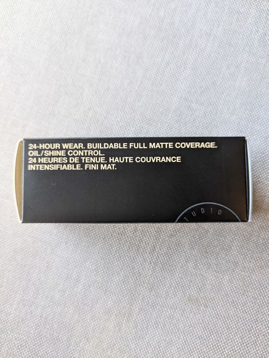 MAC - Studio Fix Fluid - Long-lasting Foundation (SPF 15)(NC10) 30 mL