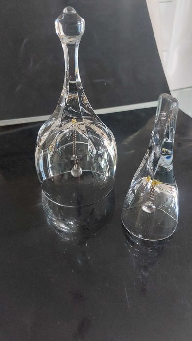 Conjunto de dois sinos pequenos da Cristal Atlantis