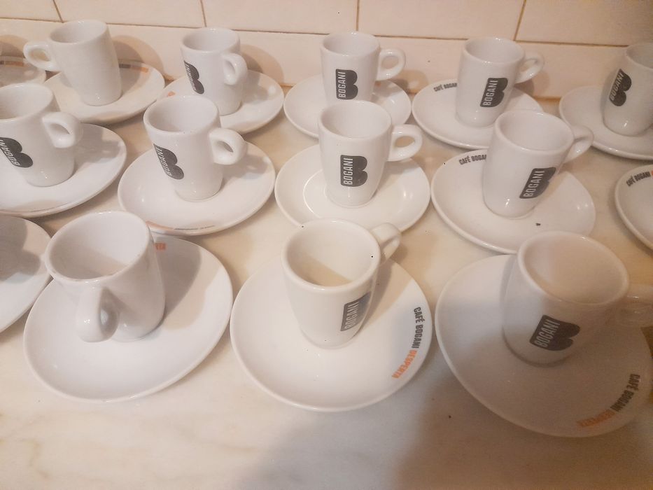 Conjunto de 23 Chávenas de Café Bogani