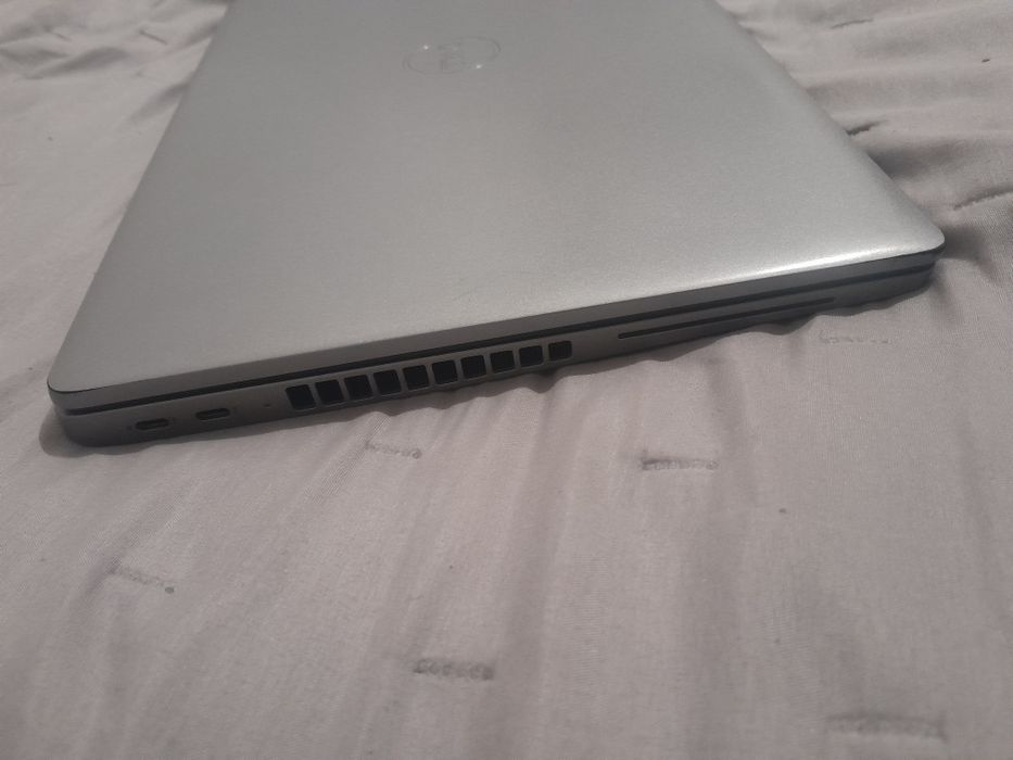 Pc Dell  latitude5550