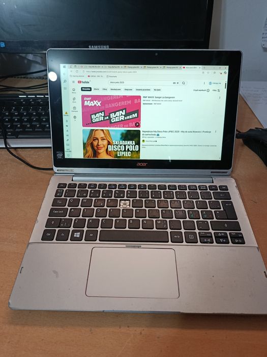 Laptop i tablet - 2 w 1 - stan idealny + Windows