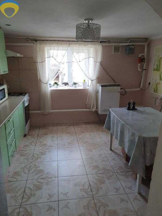 Продам будинок з ремонтом та всіма зручностями в с. Великий Буялик