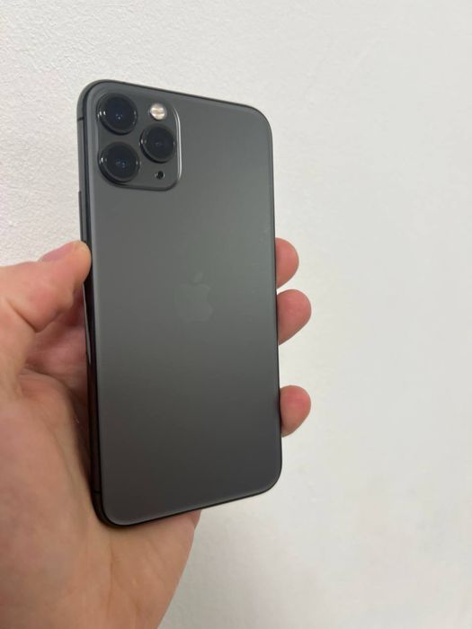 Продам  IPhone 11pro акб 90%
