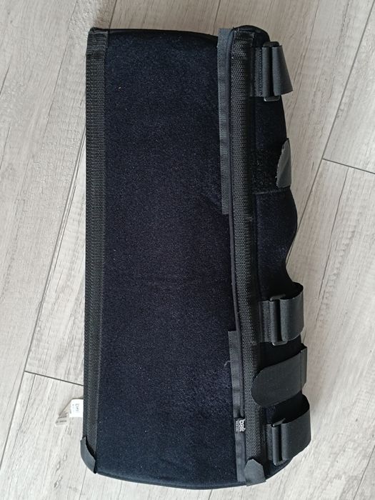 Orteza stabilizator na kolano Bort Medical