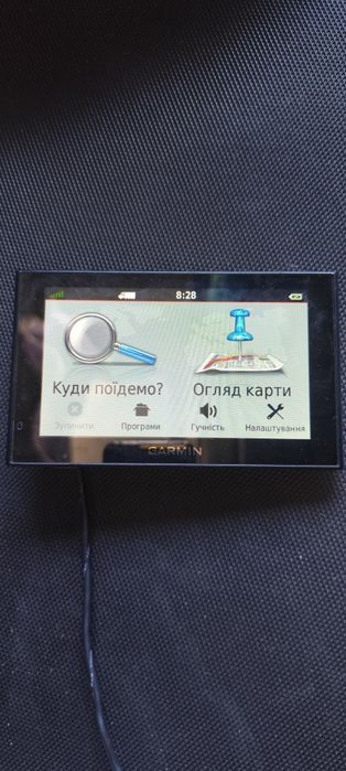 Навігатор Garmin dezl-570 для вантажівок