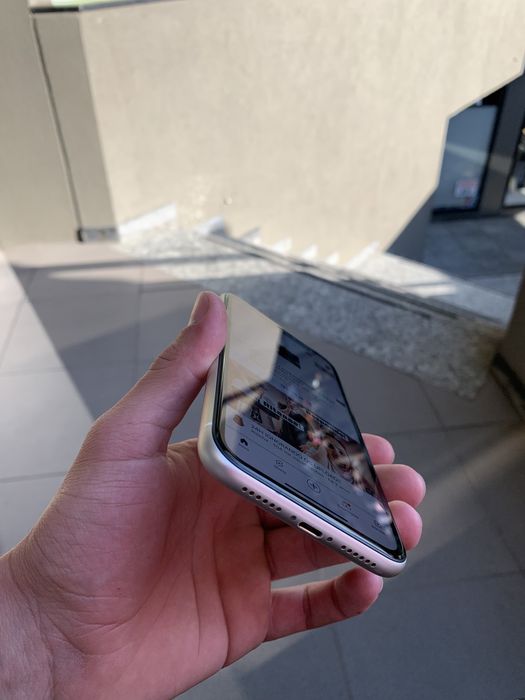 Iphone 11 64gb branco como novo (Troca)