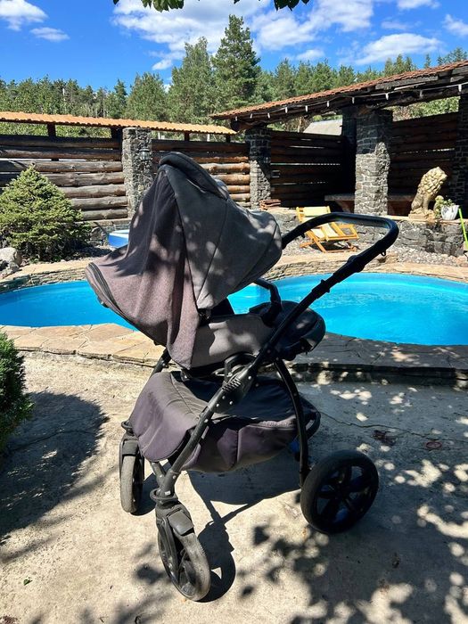 Продам детскую коляску