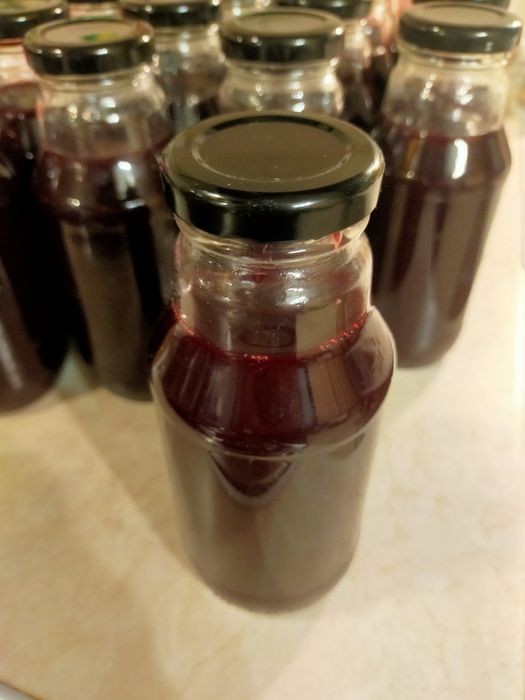 Domowy sok malinowo-winogronowy