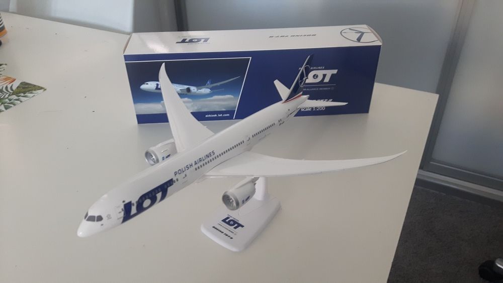 Boeing 787-9 Dreamliner PLL LOT skala 1;200 duży!!!