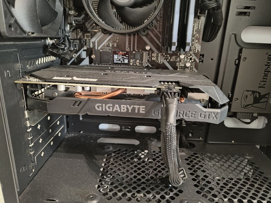 DESKTOP || SSD 2.4 TB || 16GB RAM DDR4 || 1660 6GB VRAM