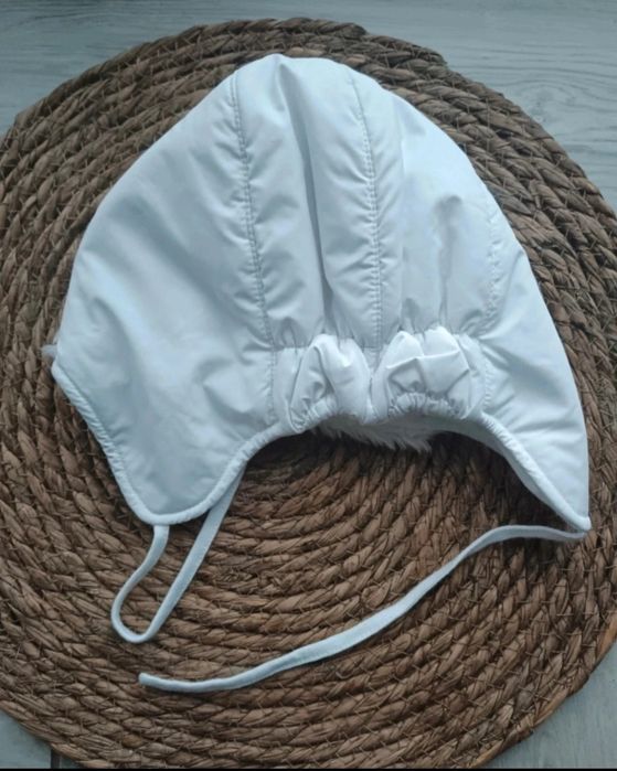 Elegancka czapka biała zimowa 46 cm dziewczynka