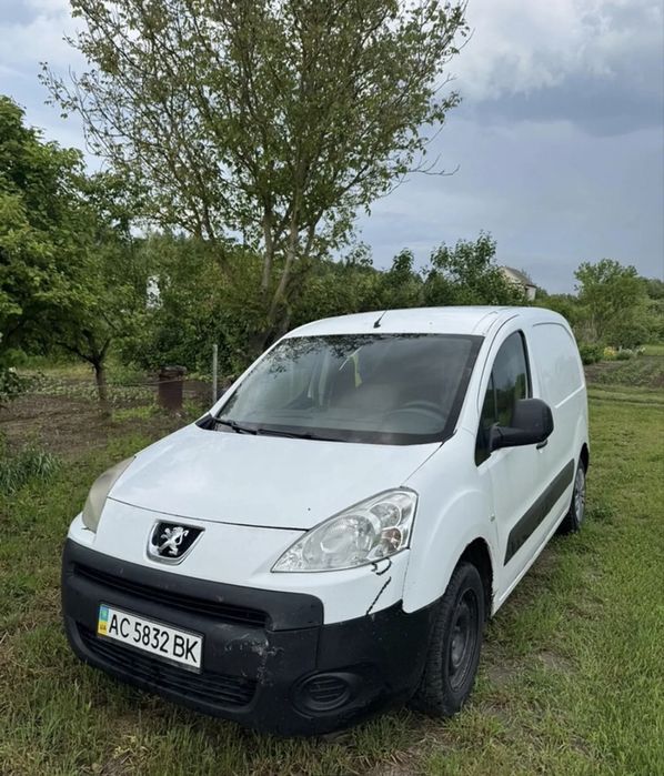 peugeot partner 2012 рік 1.6 hdi