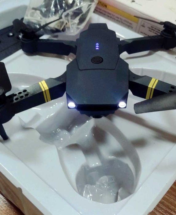 Квадрокоптер D18 DRONE