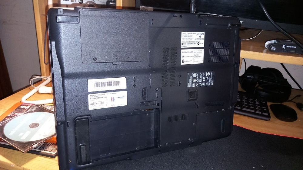 Laptop acer Win xp ssd 17 cali.