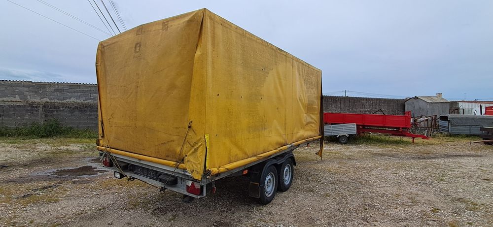 Reboque de mercadorias marca Daltec 3500 kgs