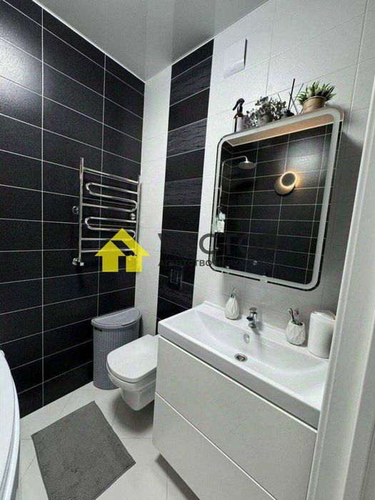 Однокімнатна в новобудові. р-н Зигіна. Меблі+Техніка