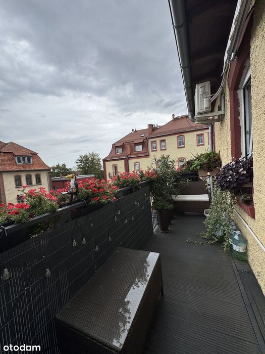 4pokoje/ 71,6 m²/ Kamienica / Zamknięte osiedle/ Parking/ Balkon